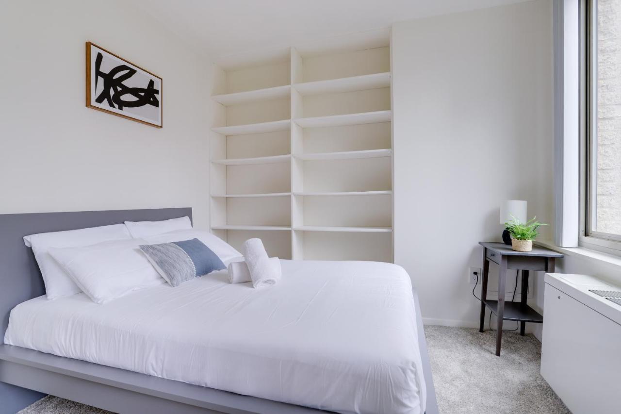 Awesome 1 Bedroom Apt + Den At Crystal City With Gym Arlington Exterior photo