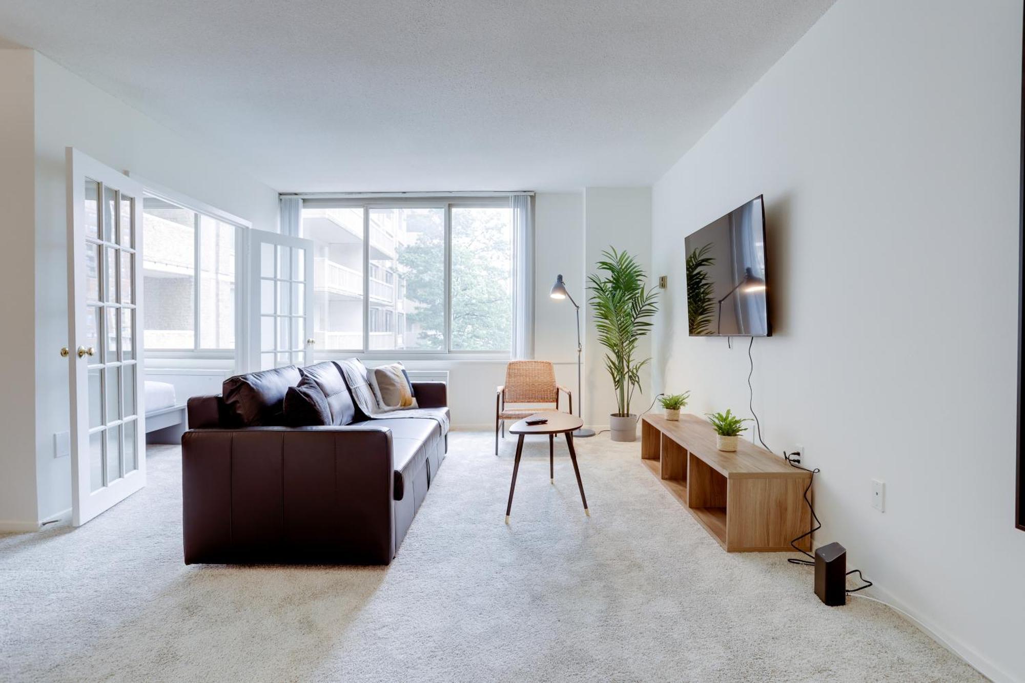 Awesome 1 Bedroom Apt + Den At Crystal City With Gym Arlington Exterior photo
